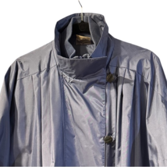 Vintage Rain Coat - Picture 4 of 9